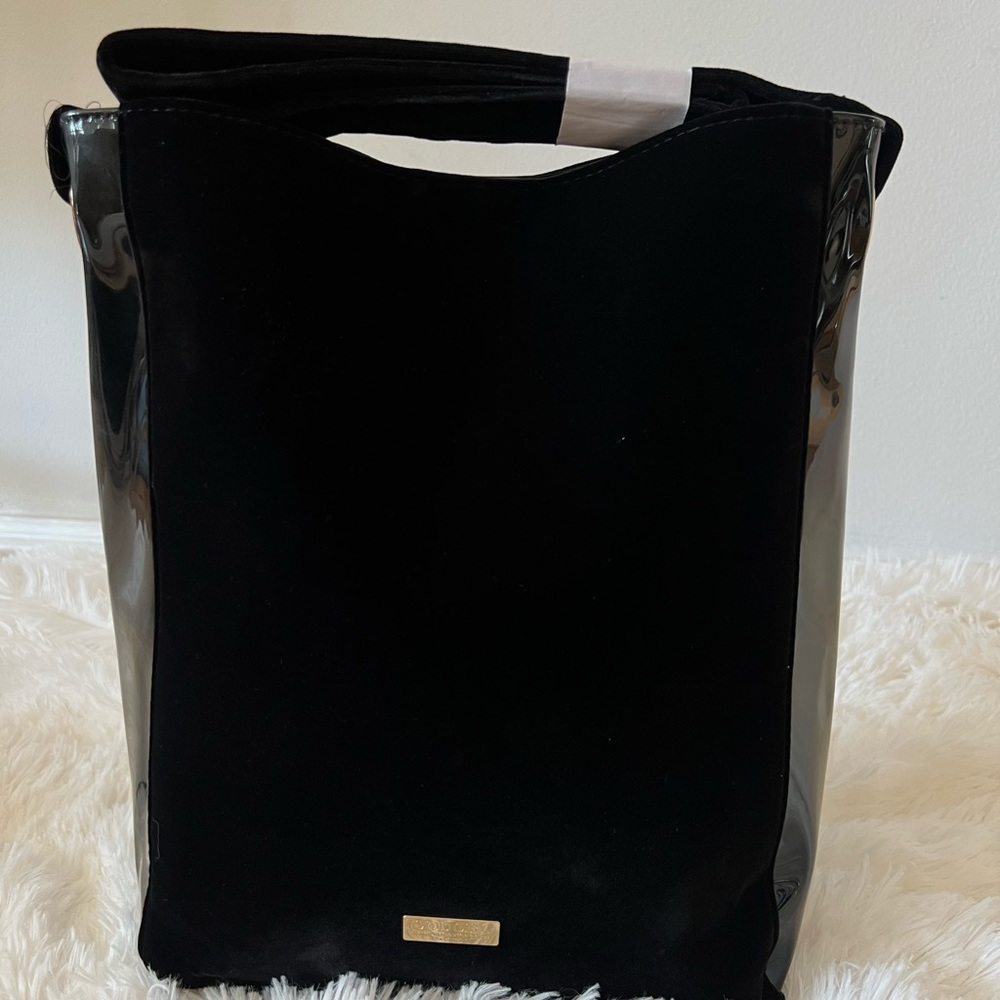 Carolina Herrera Bag. Color black